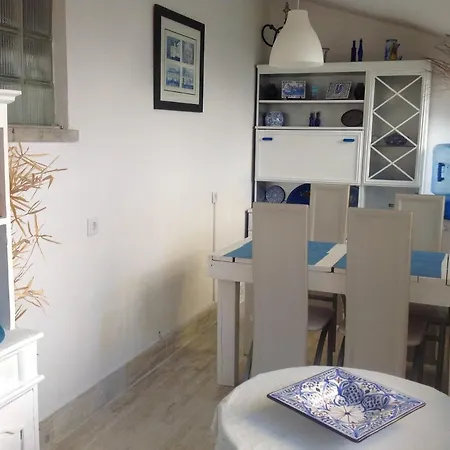 House With 3 Bedrooms In With Enclosed Garden And Wifi 50 M From The Slopes * Sintra